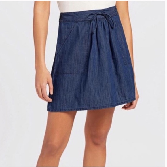 NWT Draper James Pull On Chambray Skirt Dark Wash - Picture 1 of 9